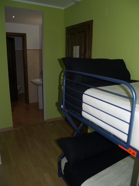 Albergue De Yebra Yebra de Basa Værelse billede